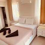 4 With Private Pool In Dalyan Ema 別荘 オルタジャ